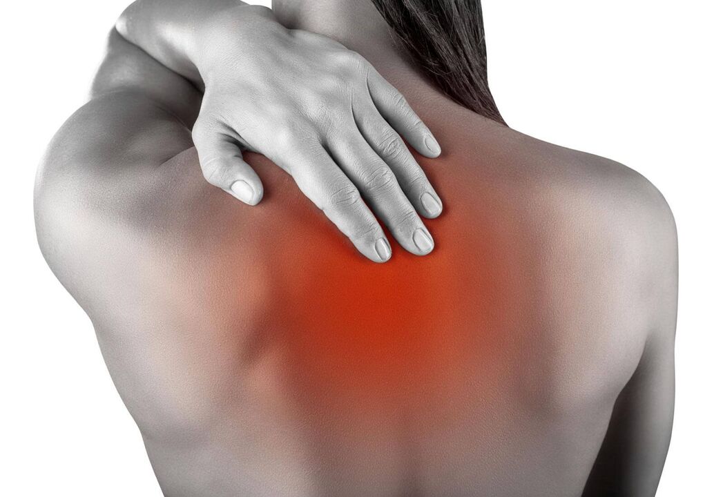 Douleur contre le cou ostéochondrose
